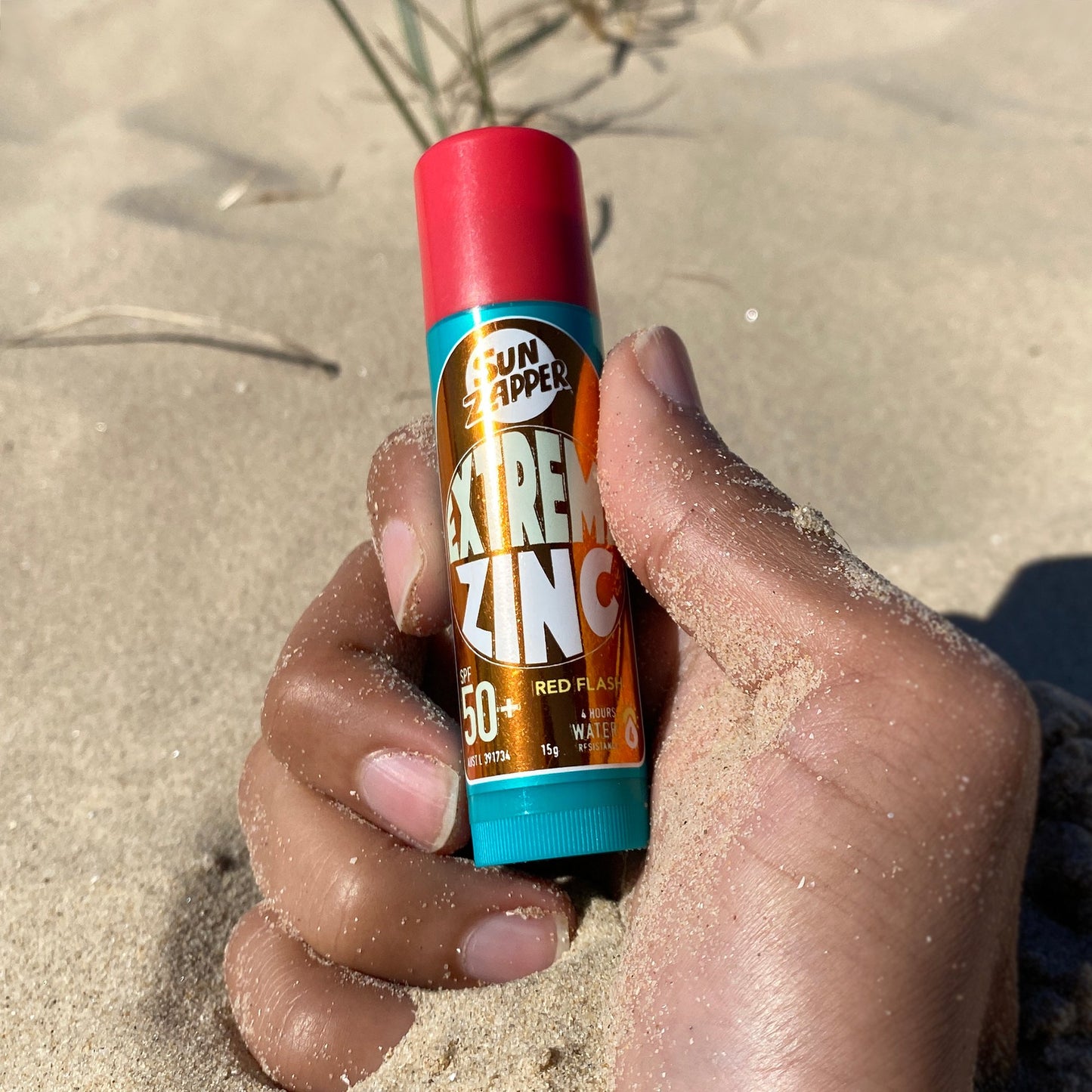 Sun Zapper Extreme Zinc Stick "Red Flash" SPF 50+ | Protector Solar Mineral  en Stick Mineral a base de zinc color ROJO 15g |Alta protección solar UVA/UVB con color vibrante | Resistente al Agua | Fórmula Reef Safe | Hecho en Australia.