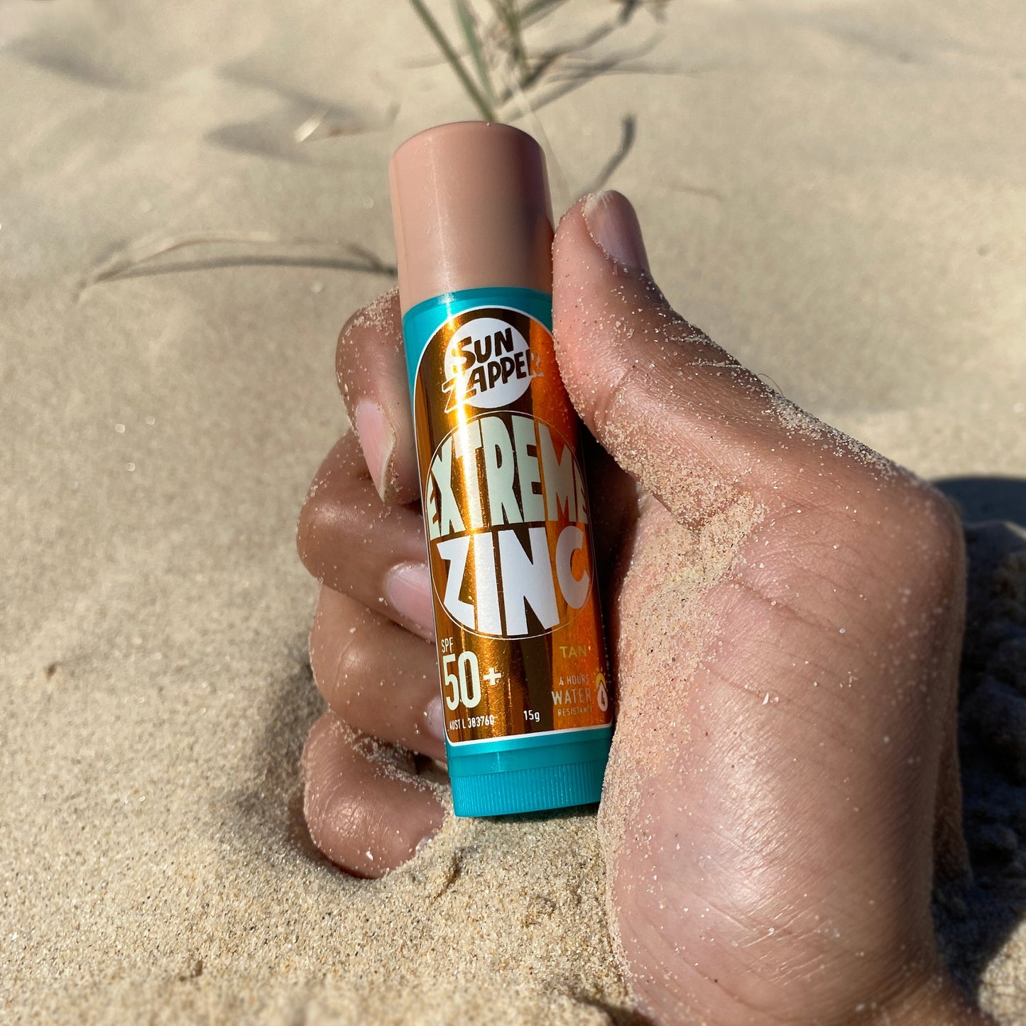 Sun Zapper Extreme Zinc Stick "Tan" SPF 50+ | Protector Solar Mineral  en Stick Mineral a base de zinc color BRONCEADO CLARO 15g |Alta protección solar UVA/UVB con color vibrante | Resistente al Agua | Fórmula Reef Safe | Hecho en Australia.